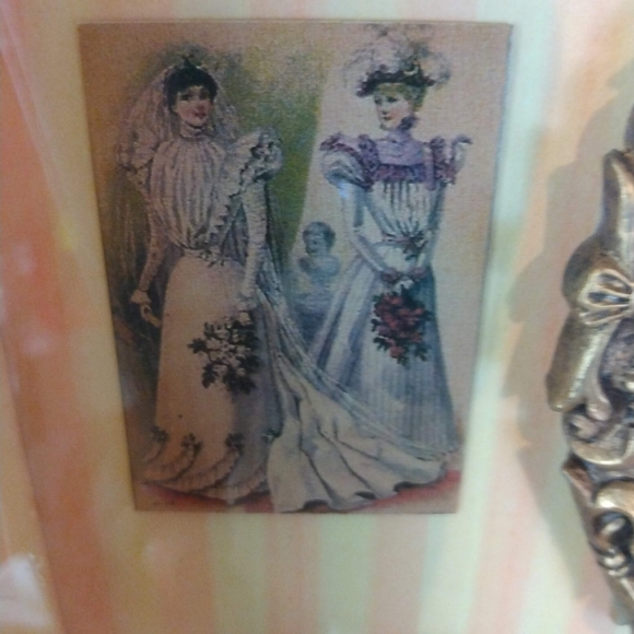 Arister Gifts Inc Cream/Gold Vintage Lady ShadowBox - Picture 9 of 15